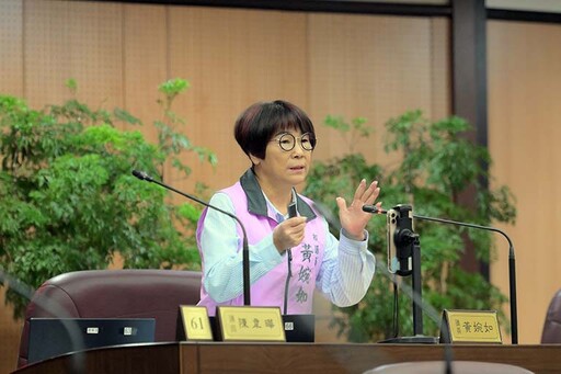 重陽敬老兩樣情！｜市議員黃婉如：桃園老者領便當 新北接送吃大餐