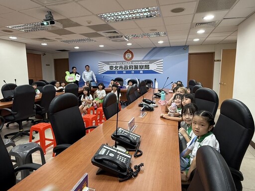 幼兒園參訪警局｜士林分局寓教於樂體驗警察工作