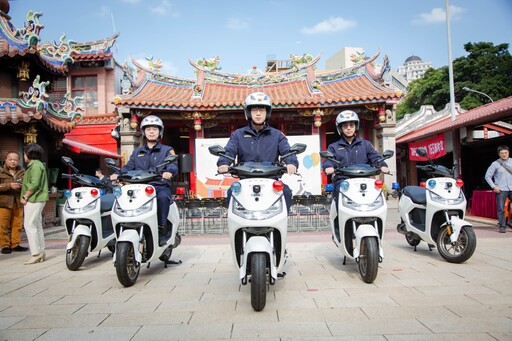 關帝廟捐贈5輛電動巡邏機車丨善心義舉提升打擊犯罪