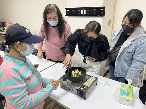 嘉義縣移民署婦女節活動：張艷君傳授創業心法與家鄉美食