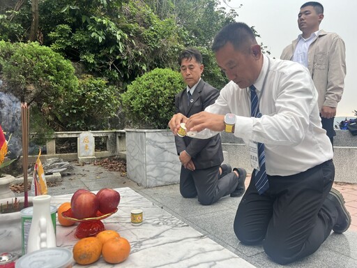 跨海尋墓「一香兩代情」泰北義民文史館主委「王紹章」丨為98歲老父親圓夢