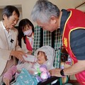 蘇阿公對失智臥床妻不離不棄！華山舉辦溫馨party情書告白圓夢