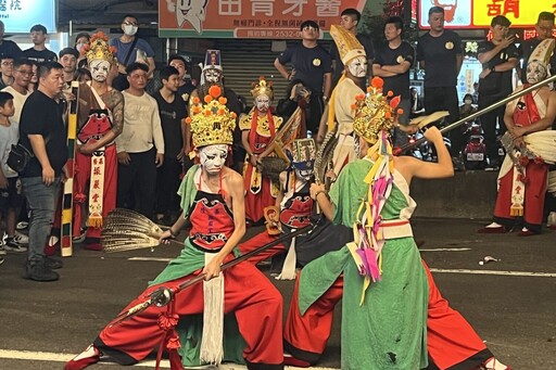 大直北順宮20年來首度舉辦遶境大典 星光加持2,000信眾共行祈平安順遂
