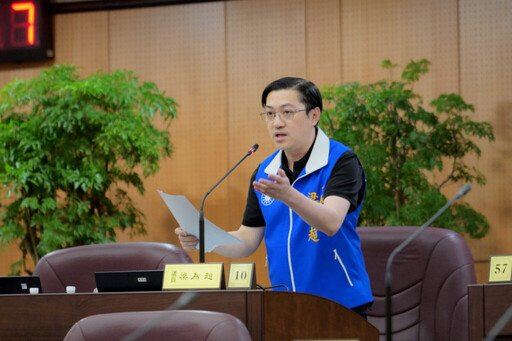 龍慈路人本道路拓寬人行道 市議員梁為超:規劃不當反增交通風險!