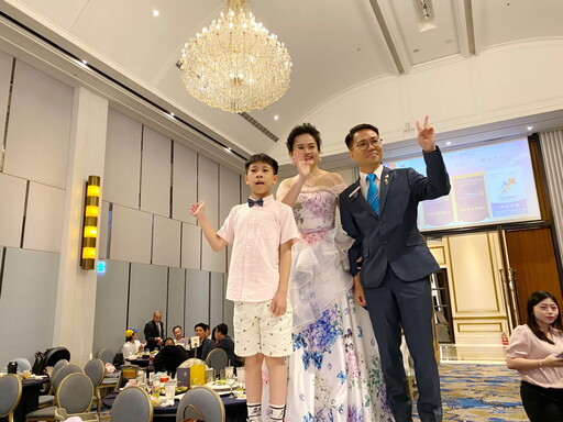 青埔扶輪社七周年社慶迎來雙喜臨門 社長黃朝翔簽署韓國大晉扶輪社姊妹社