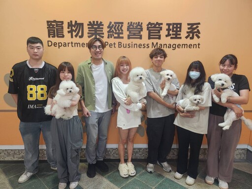 「比熊」到台北海大開課當新媒體學程講師丨曾是UP月入百萬直播卻放棄 比熊:跟男人要錢,很沒面子!