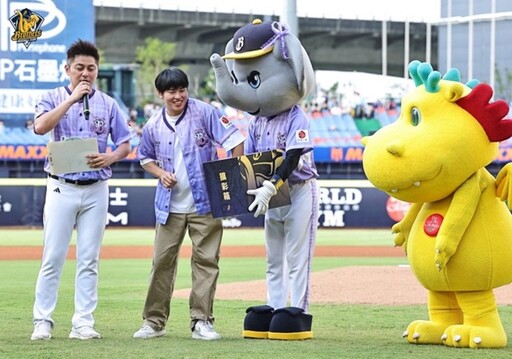 乙禾生醫攜手中信兄弟 生命鬥士開球感動全場