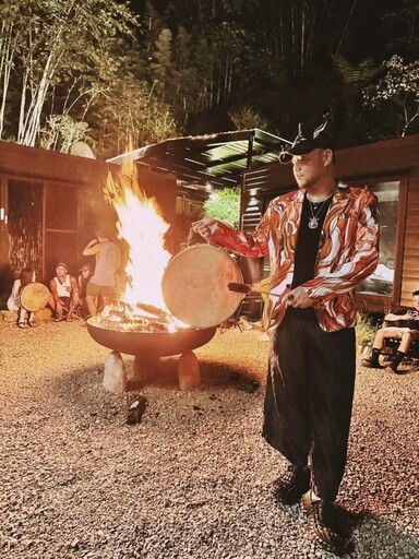 「鬼門開」太陽神塔羅推出「山海經牌卡」
