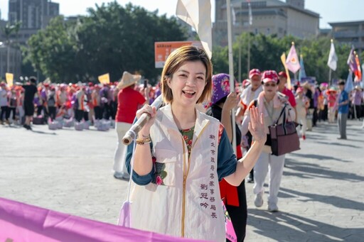 侯友宜市長親臨義民祭 青春踩街熱力開場 千人挑擔奉飯展現客家精神