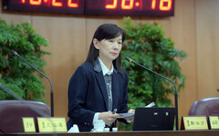 鐵道文化再造帶動城鎮振興 鄭淑方議員促設長照處並引入桃小巴