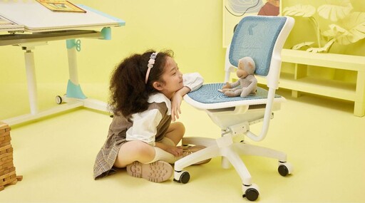 兒童成長型書桌推薦：Wrought樂童幫助父母挑選理想的兒童桌椅