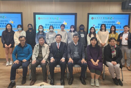長榮大學邀請藝群集團王正坤醫師演講 如何經營連鎖企業