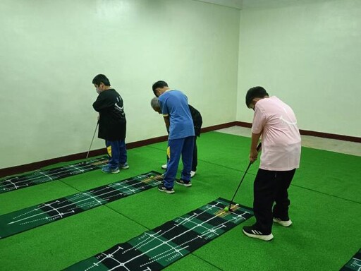 新豐國中活化閒置空間 新竹縣首間高爾夫球模擬教室啟用
