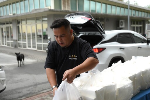 慰勞花蓮市清潔隊辛勞 慕名私房料理捐贈150份餐盒