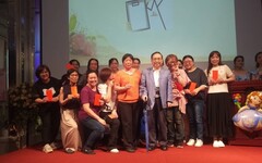 慶祝國際護師節郭綜合護師獲紅包獎金