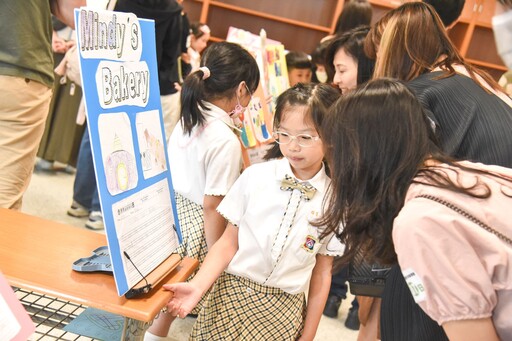影音／康橋國際學校母親節前夕特別獻禮 新竹校區一年級學童展現學習成就