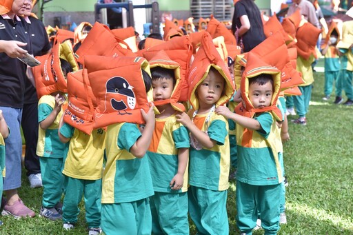 「國家防災日」警報響起 花蓮市幼演練疏散避難