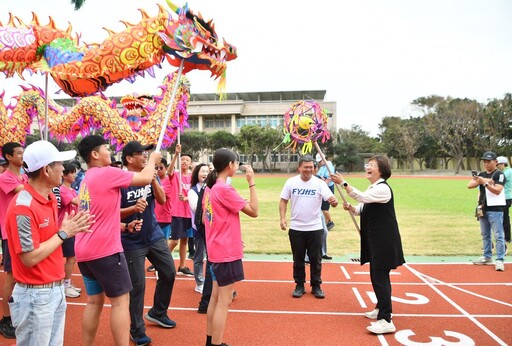 投入千萬元改善校園運動環境 芳苑國中及育華國小PU跑道聯合啟用