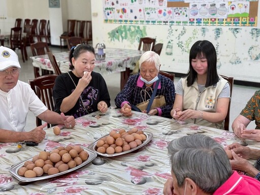 送愛到花蓮榮家 善心人士慨捐千顆雞蛋