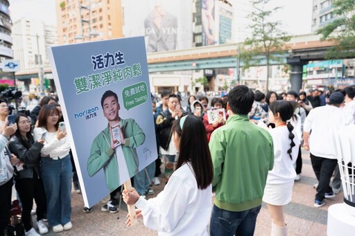 奧運金牌樂擁肉鬆 新東陽活力生一日店長李洋擔當