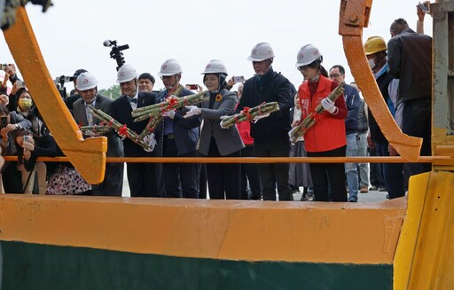 虎尾糖廠製糖期啟動 五分車載甘蔗飄甜香