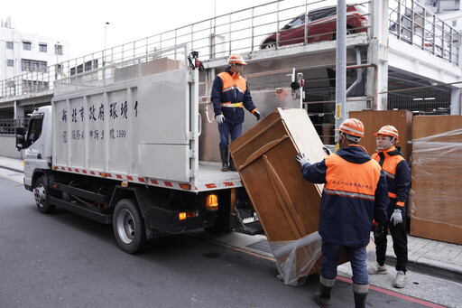 家戶除舊佈新 市場也要「減塑」 侯友宜推廣不塑行動迎新年