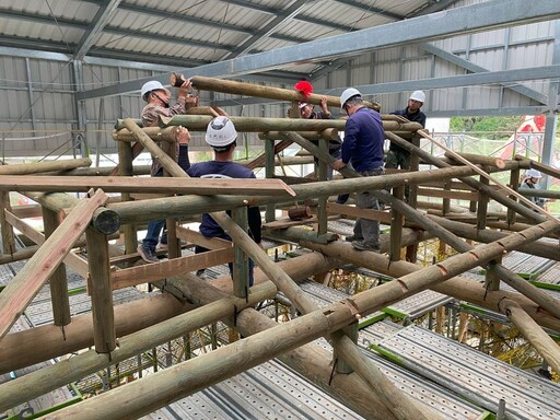 菁華林苑修復上梁祈福 再現日治時期花蓮港街區林業史風華