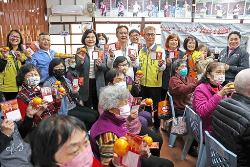 雲縣贈送長青食堂好運茂谷柑 預祝新年「社富民安」大吉大利