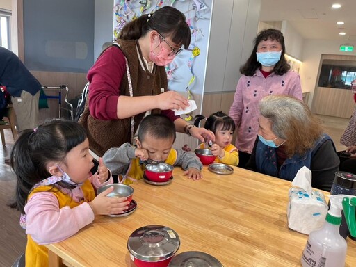 影音/田中日照中心舉辦老幼共學 祖孫一同搓湯圓同樂慶元宵