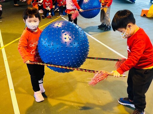 元宵節猜燈謎、搓湯圓 花蓮市幼歡樂滿校園