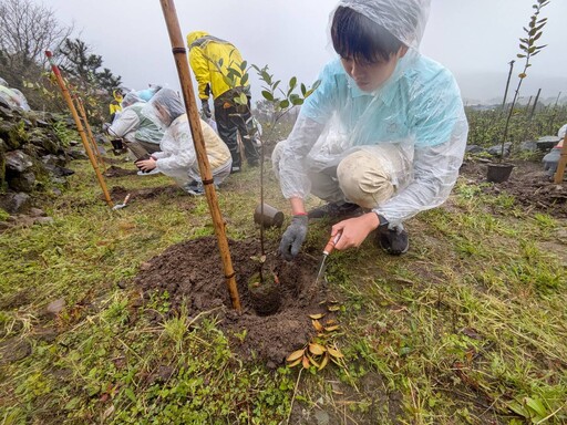 響應環境永續倡議 玉山金控連續七年捐款協助森林復育