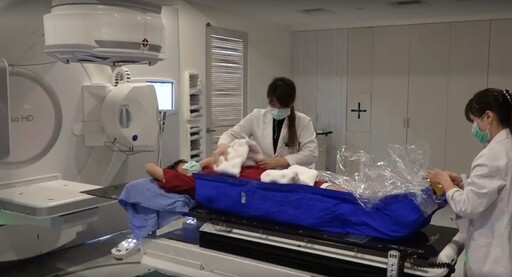 婦女乳房腫脹疼痛 檢查醫師發現竟是罕見的肺癌轉移