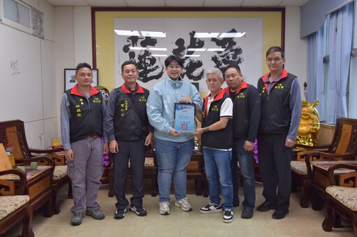 花蓮市實物銀行收納百公斤白米 魏嘉彥感謝聖元宮捐助義舉