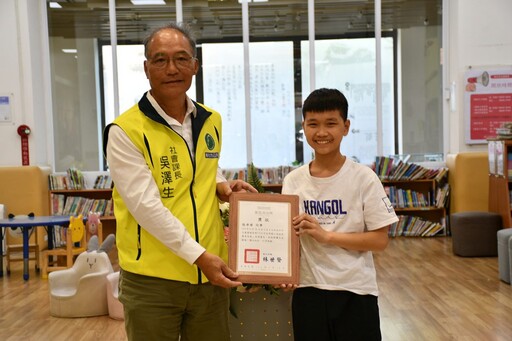 立圖書館忠孝國小美術班畢業美展 帶給觀賞者耳目一新的感受