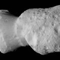 Lucy太空船拍下主帶小行星獨特的雙星形狀小行星