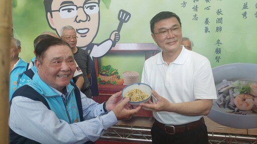立夏吃「夏麵」促銷在地美食 鹿港鎮親掌杓炒瓠仔麵推廣飲食文化