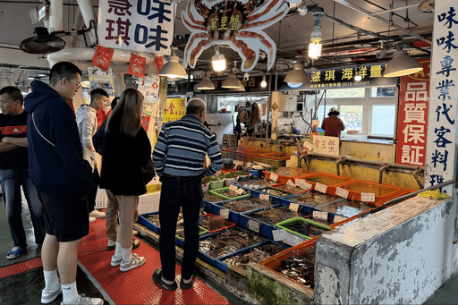 母親節海鮮饗宴 新北富基、龜吼漁市祭優惠 帶媽媽品嚐尚青海味