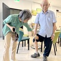92高齡阿公白內障 信賴眼科施妙術 多焦水晶體煥新生 閱報不用放大鏡