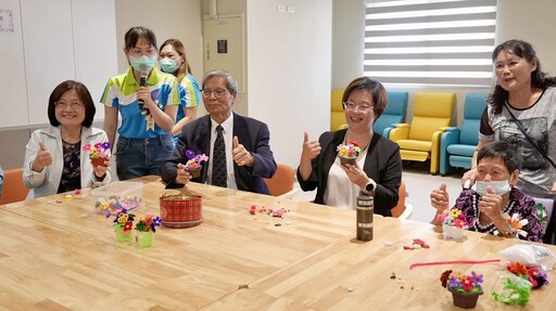 秀傳第八家日照中心「大城秀和苑」開幕 百歲阿公與縣長PK龍舟賽 活力十足