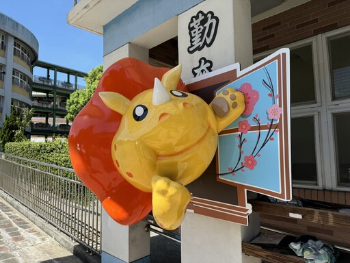 世壯運場邊最萌應援團!淡古聯盟公仔快閃加油 淡水古蹟博物館「巨型寵物」開放借用