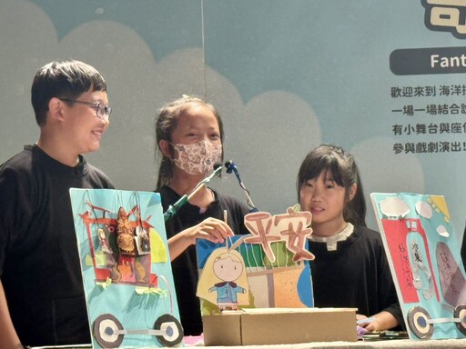 台語體驗營學子展成果 以戲偶開展文化列車之旅