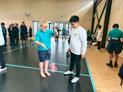 東華附小學子赴紐西蘭交流 扯鈴與體育圓滿了國民外交
