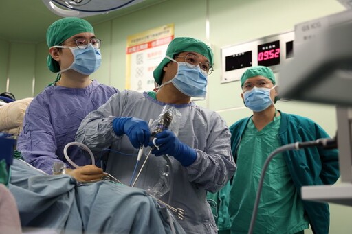 「四手聯彈」強強聯手 慈院經鼻經蝶竇腦瘤清除術成功