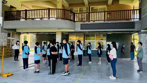 花蓮縣明利、萬榮、長橋3所國中小 今天災後復課