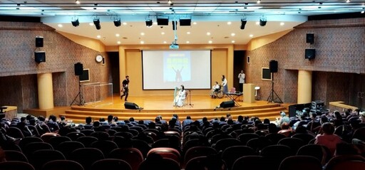 影音/混障綜藝團高美館開演 「勇者無懼」展現生命力量感動全場