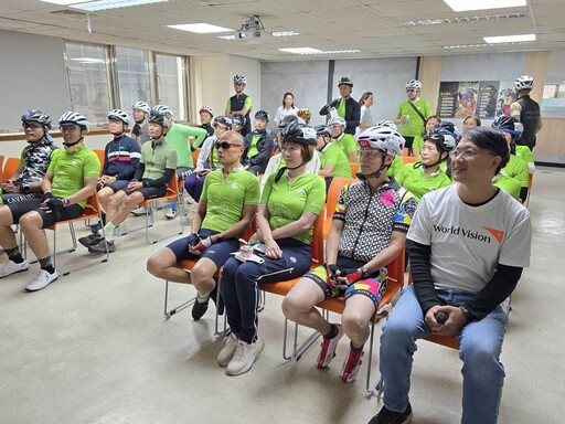 仁寶愛心車隊公益單車行10年 陪伴展望會扶助弱勢義舉感人