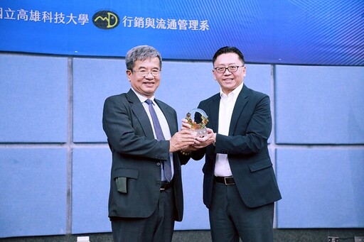 和泰汽車總經理少見公開演講 大學初登場獻給高科大流通大師講座