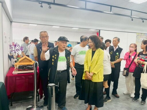 國寶級模型藝師陳振龍師生展 「消失中的菸樓 古建築的足跡」