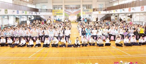 嘉市表揚100位交通指導志工、33位導護老師、28間愛心商店