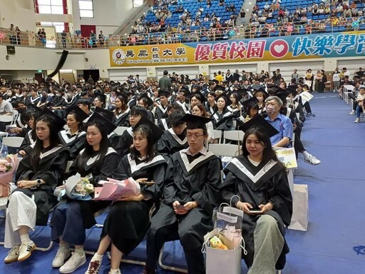 吳鳳科大114級畢業典禮技職之光再創高峰、外籍生表現亮眼